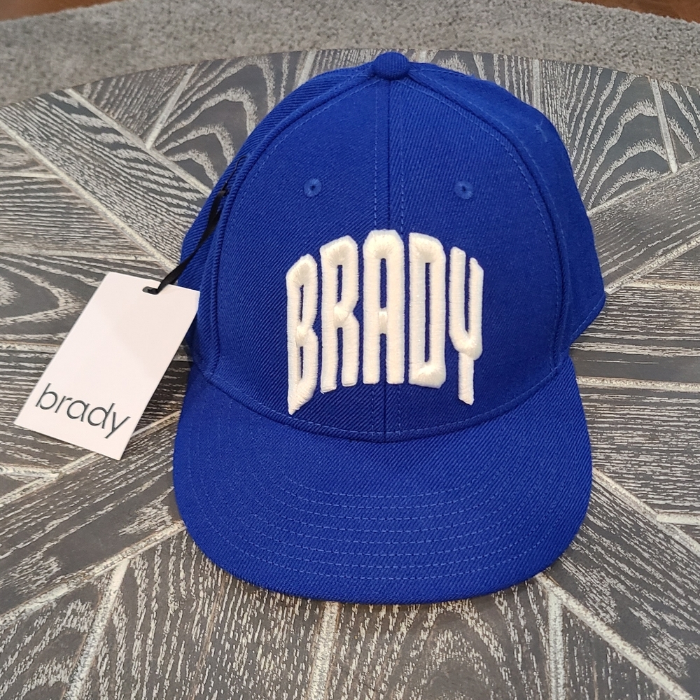 NWT Brady Fitted Ball Cap 59cm